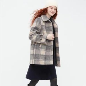 Uniqlo Women’s Brushed Short Coat in light gray size XS